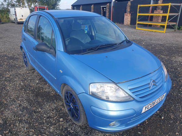 Breaking Citroen C3                                 2006 Front Right