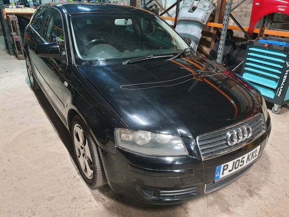 Breaking Audi A3                                 2005 Front Right