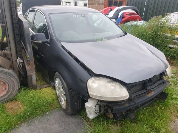 Breaking VW Jetta                                 2007 Front Right