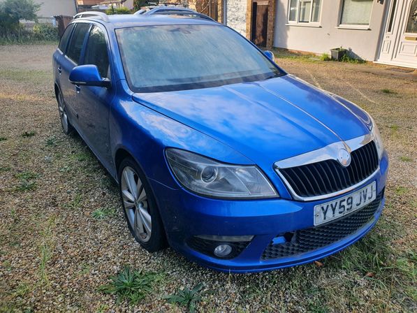 Breaking Skoda Octavia                                 2009 Front Right