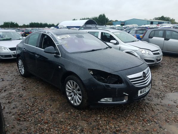 Breaking Vauxhall Insignia                                 2010 Front Right