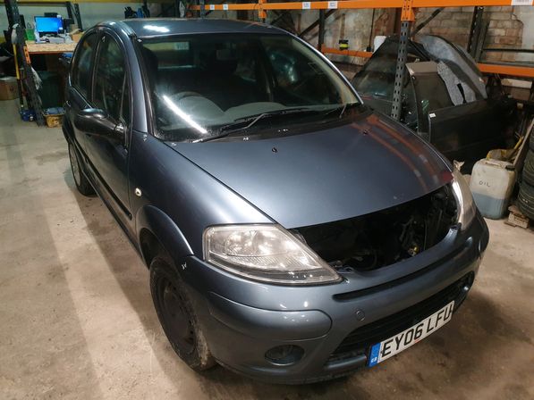 Breaking Citroen C3                                 2006 Front Right