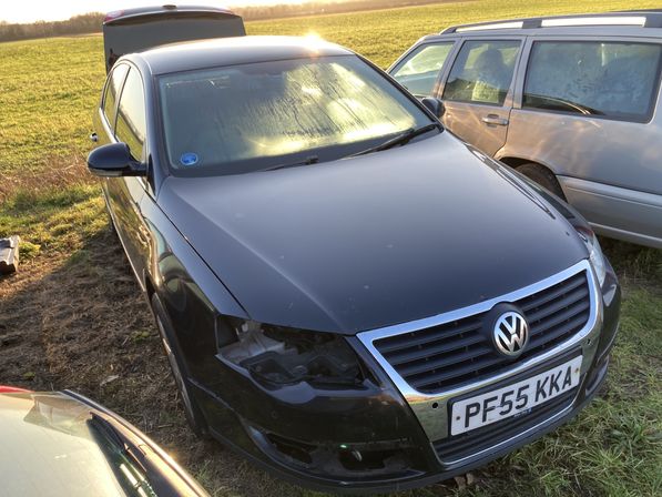 Breaking VW Passat                                 2005 Front Right
