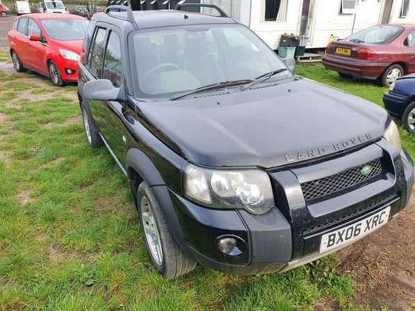 Breaking Land Rover Freelander                                 2006 Front Right